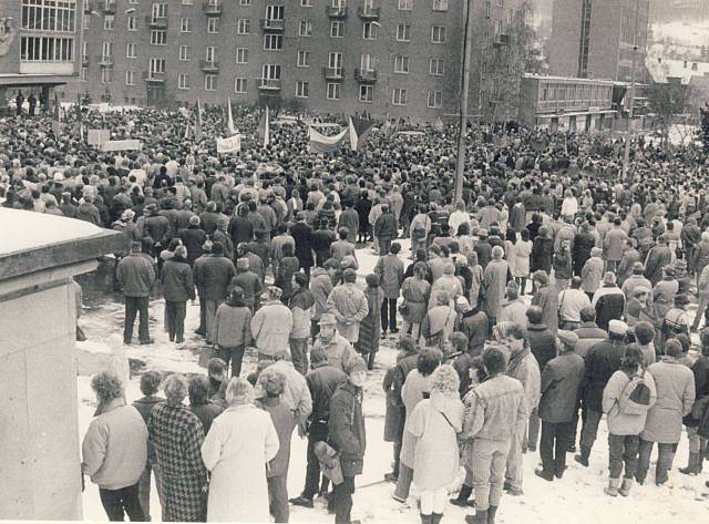 Generální stávka 27. listopadu 1989 v Blansku.