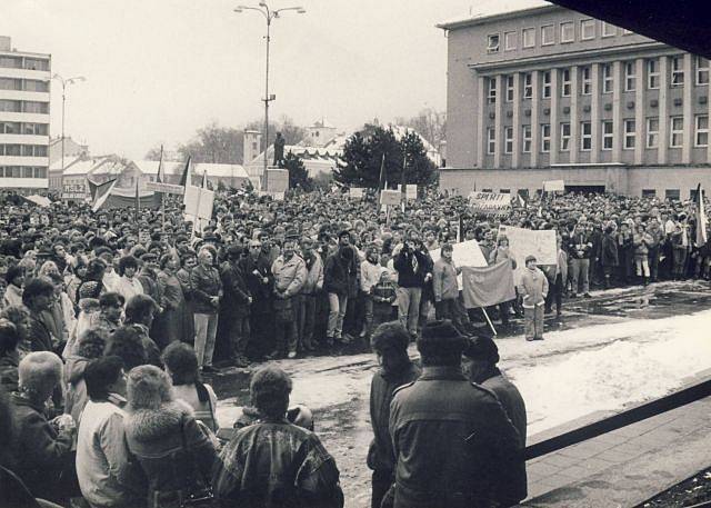 Generální stávka 27. listopadu 1989 v Blansku.