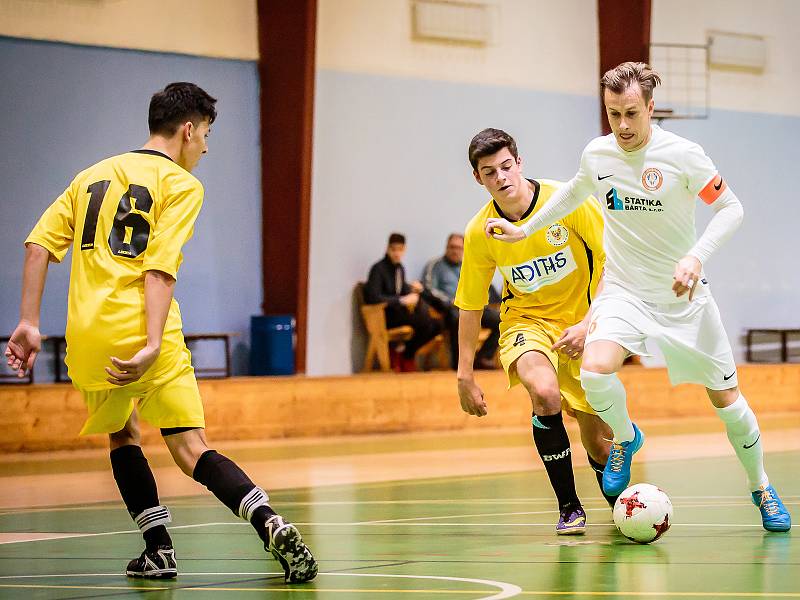 V divizi futsalistů deklasoval PRO-STASTIC Blansko (v bílých dresech) Mitru Brno 19:3.