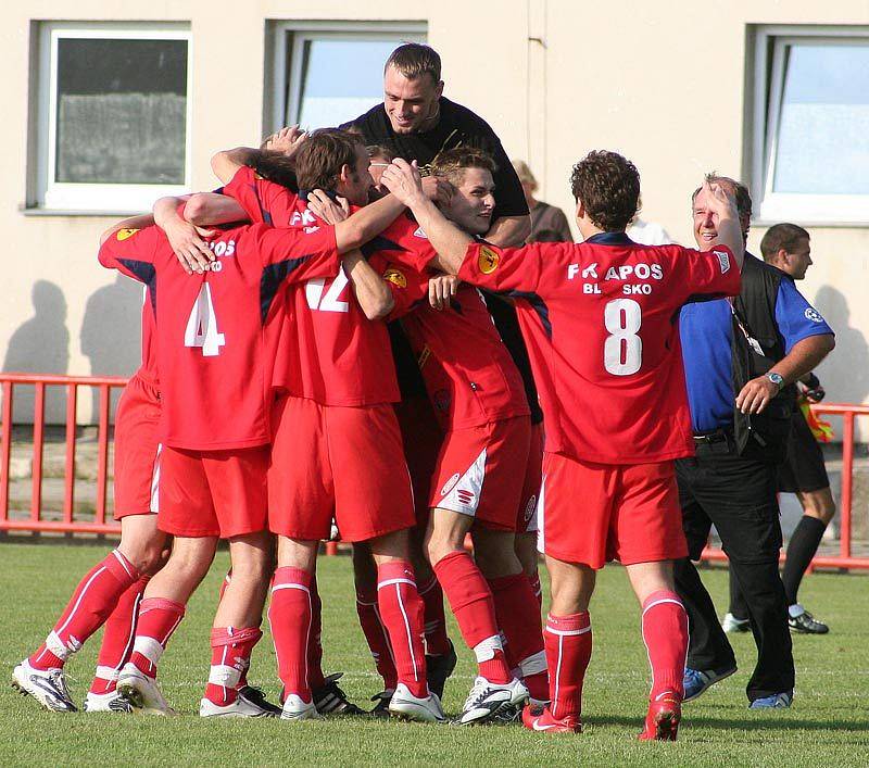 Blansko vyhrálo v Otrokovicích 3:1 i celou divizi. Dvě branky vstřelil Radim Farník