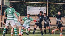 Fotbalisté Rájce-Jestřebí (zelenobílé dresy) v přípravě porazili Kunštát 6:3.