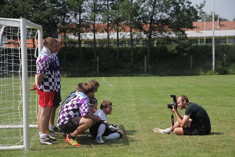 Futsalový turnaj na trávě Carpe Diem Cup vyhrál tým FPO Blansko.