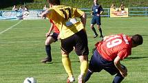 V úvodním utkání nového ročníku Moravskoslezské divize D remizoval FK Blansko (v červeném) se Slovanem Rosice 1:1.