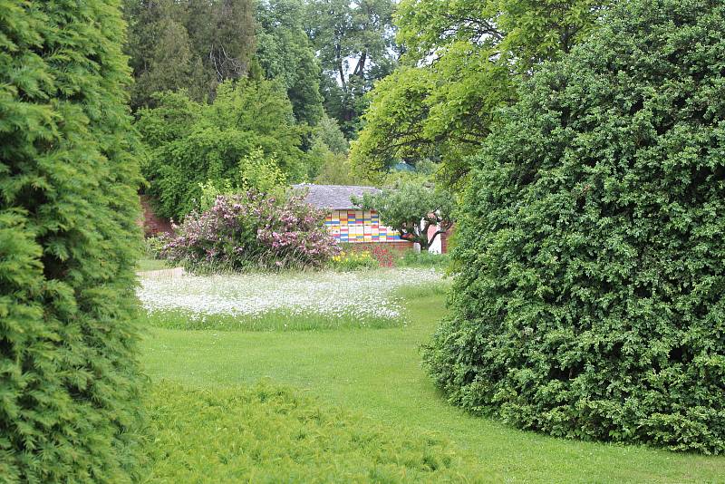 Víkend otevřených zahrad v zámecké zahradě v Lysicích na Blanensku.