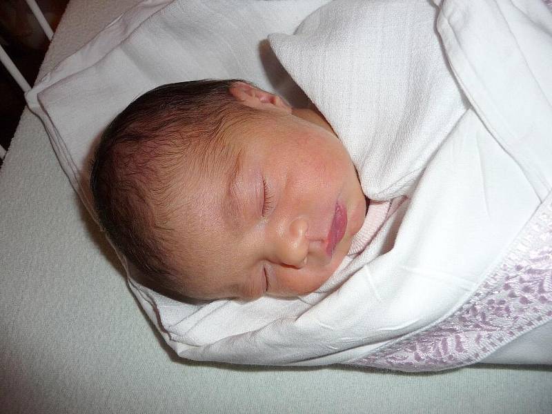  Stella Buchtová, 48 cm, 2,97 kg, 22. 2. 2011, Boskovice.