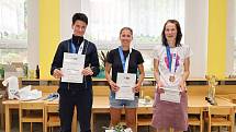 Letošní ročník Moravského ultramaratonu vyhrál v mužích Martin Kopecký, Lenka Horáková (uprostřed) byla nejrychlejší ženou.