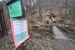 Dvě turistické trasy v Národní přírodní rezervaci Býčí skála v Moravském krasu jsou už několik měsíců uzavřené. 