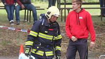 TFA. Toughest Firefighter Alive neboli Nejtvrdší hasič přežije. Hasičská soutěž, která simuluje ostrý zásah v terénu, se konala v Doubravici nad Svitavou.