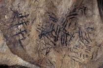 Nápisy a kresby na stěnách zůstávaly dlouho ve stínu archeologických vykopávek a také významných speleologických objevů, které přinesly přímé propojení s jeskyní Rudické propadání, přičemž vznikl druhý nejdelší jeskynní systém v České republice.