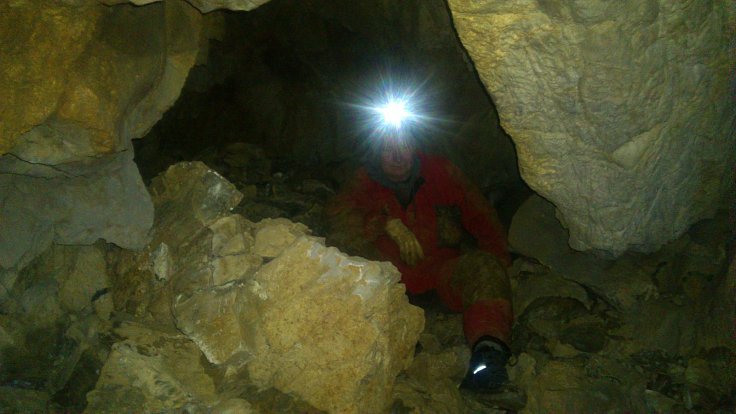 Amatérští speleologové se po třech sezonách prokopali k Brumbálovu dómu.