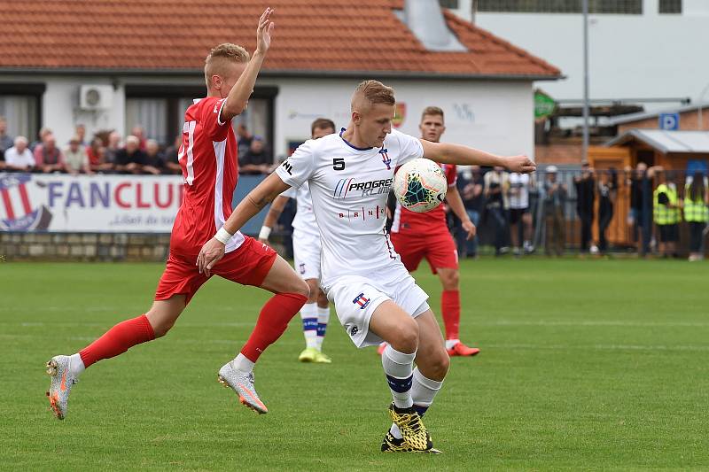 29.8.2020 - domácí SK Líšeň v bílém (Michal Jeřábek) proti FK Blansko