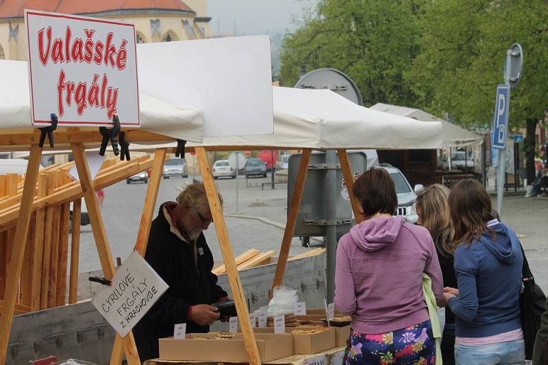 Jednou měsíčně si Boskovičtí a také lidé z okolí nakoupí na farmářských trzích.