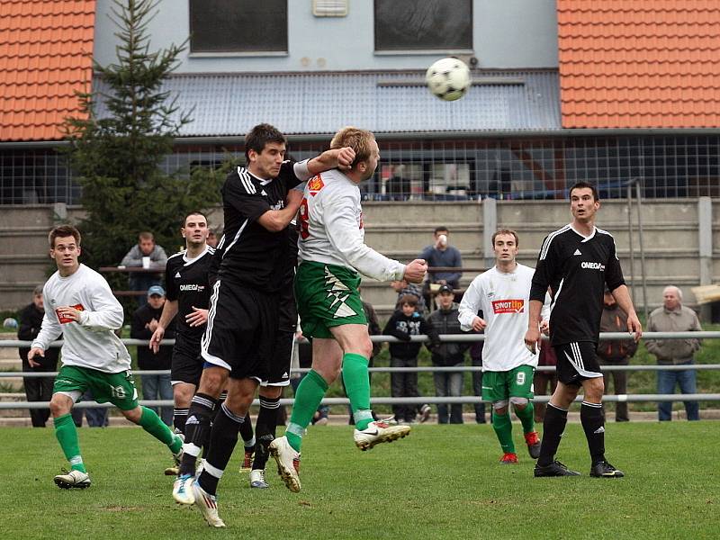 Ráječtí fotbalisté prohráli s Podivínem 1:3.