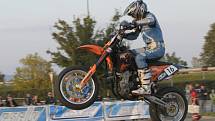 Supermoto Night Show v Brně u Olympie.