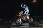 Supermoto Night Show v Brně u Olympie.