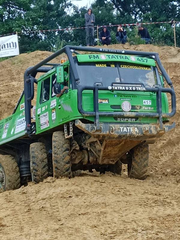 Trucktrialová neděle.