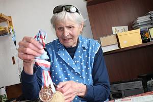 V roce 1948 startovala sprinterka a několikanásobná československá rekordmanka Olga Oldřichová Šicnerová na olympiádě v Londýně. Na stovce skončila v semifinále. Na dvoustovce v rozběhu upadla a nedokončila.