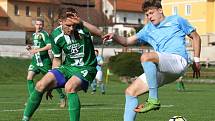 V utkání krajského přeboru fotbalistů remizoval FC Boskovice (v modrém) s Tatranem Rousínov 1:1.