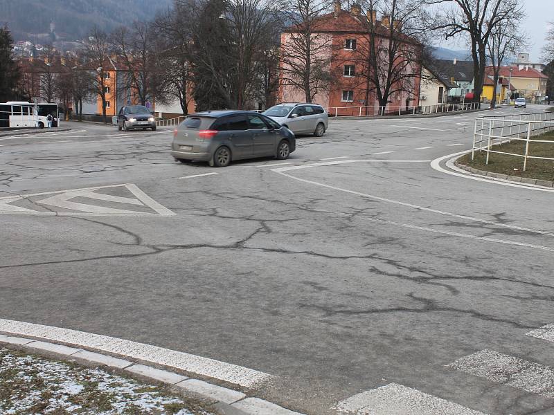 Křižovatka blanenských ulic Sušilova, Masarykova a Nádražní.