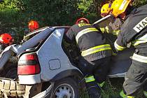 Kvůli nehodě dvou aut zasahovali u Svinošic hasiči i záchranáři.