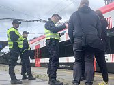 Na kontrolu bezpečnosti železniční dopravy se zaměřili policisté a strážníci na nádraží v Blansku.