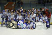 Hokejoví junioři HC Blansko vyhráli devátý ročník Valach Cupu ve Valašském Meziříčí.