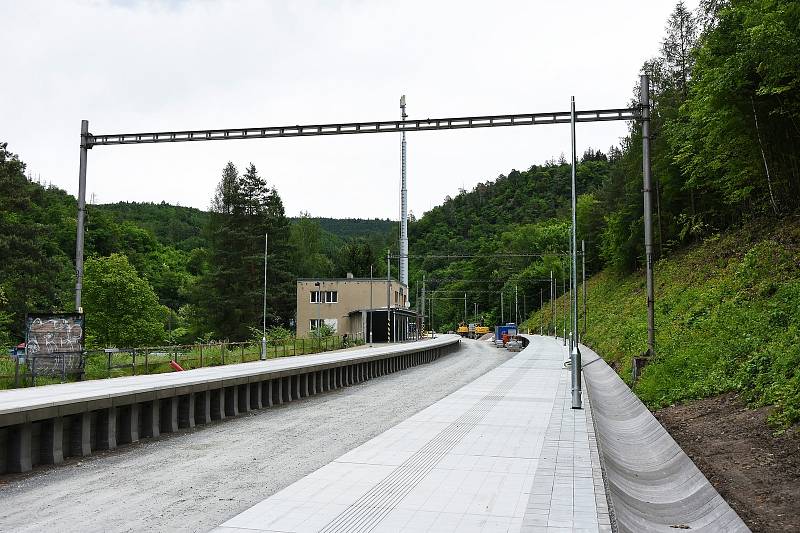 Rekonstrukce koridoru v Babicích nad Svitavou. Se souhlasem Martina Bezdíčka