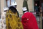 Ulicemi Blanska procházeli v sobotu Tři králové.