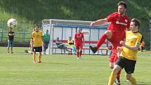 V utkání krajského přeboru fotbalistů porazil Tatran Bohunice (červené dresy) Olympii Ráječko 1:0 gólem Petra Švancary.