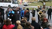 Dechový orchestr Malá Haná zahrál vánoční koledy v osmnácti obcích na Boskovicku a Svitavsku. Například v Cetkovicích.