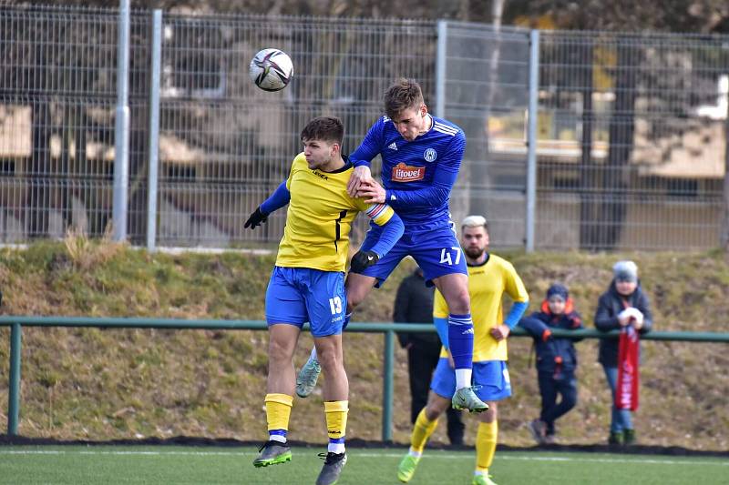 Blanenští fotbalisté v generálce proti Sigmě Olomouc nastoupili ve žlutomodré kombinaci, aby podpořili Ukrajinu.