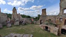 Při výletech po Boskovicku turisté rádi navštěvují i Borotín, kde se nachází vyhlášené arboretum.