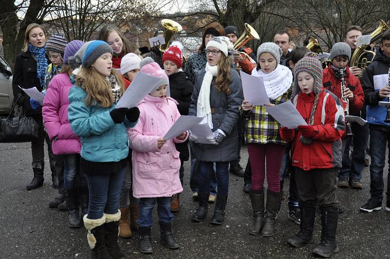 Muzikanti při Předvánočním koledování navštívili například Velké Opatovice, Borotín, Vanovice nebo Světlou.