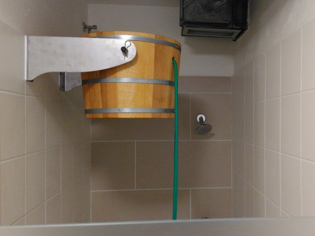 Boskovičtí v bazénu opravili sprchy. V Blansku zkoumají dno - Blanenský  deník