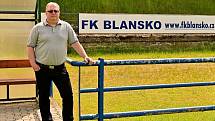 Zdeněk Veselý je předsedou FK Blansko. Působí i jako trenér B týmu v I. B třídě.