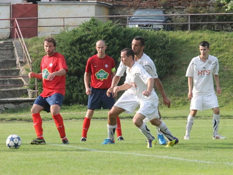 Fotbalisté Boskovic se rozloučili s krajským přeborem prohrou s Novosedly.