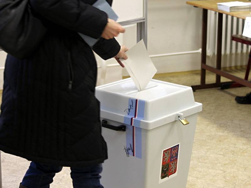 Krátce po otevření volebních místností volili lidé prezidenta i v Blansku.