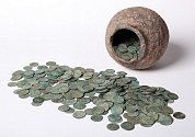 Unikátní nález střbírných mincí na Blanensku.