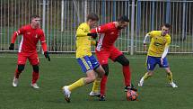 Fotbalisté Zlína (ve žlutých dresech) v prvním letošním zimním přípravném zápase přehráli druholigové Blansko 4:1.