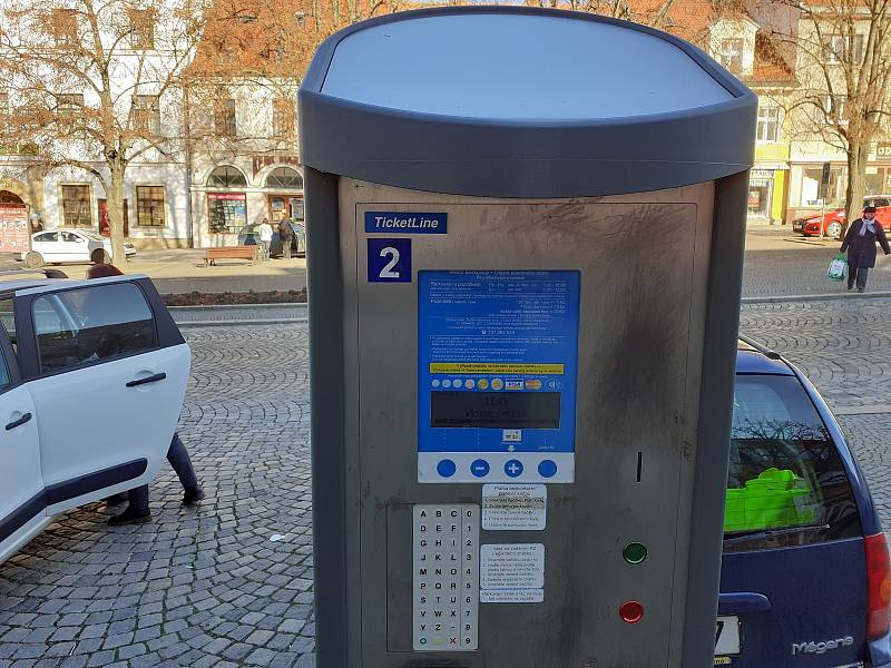 V Boskovicích zdraží parkování. Půlhodina bude nově za pětikorunu.