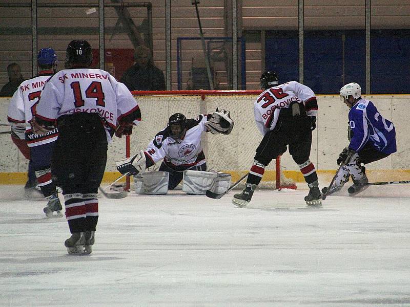 Hokejisté Minervy Boskovice si v prvním zápase semifinále play off krajské ligy poradili s Kometou Úvoz.