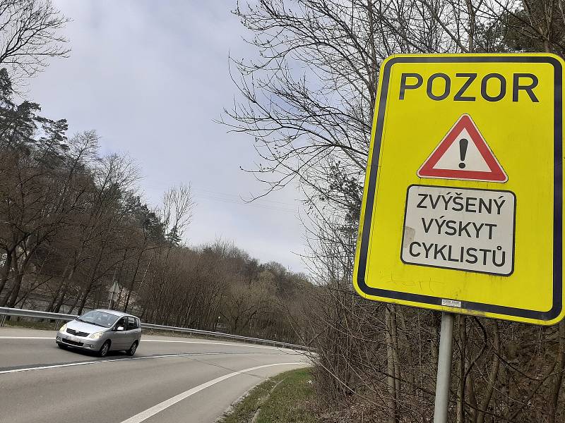 Kraj plánuje mezi Blanskem a Kateřinským mostem cyklostezku podél řeky Svitavy za 200 milionů. Bude dlouhá přes čtyři kilometry. Zadal zakázku na projektovou dokumentaci.