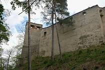 Středisko volného času Boskovice připravilo pro děti hledací hru s putováním za boskovickými strašidly. S boskovickým hradem spojují pověsti vodníka.