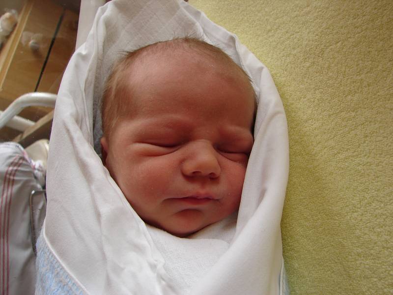 Leonard Jiří Volf, 49 cm, 3,28 kg, Heřmanov, 13. 1. 2016 