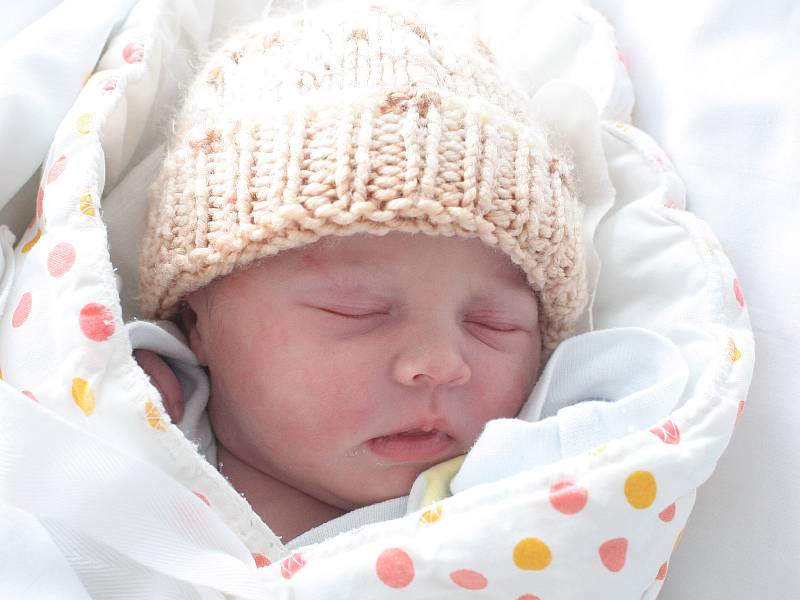 Kristína Bogiňová, 11.2. 2018, 20.55, 49 cm, 3170 g, Brumovice