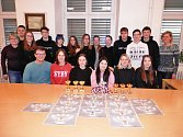 Studenti břeclavské obchodní akademie uspěli se svou fiktivní firmou na mezinárodním veletrhu v Olomouci.