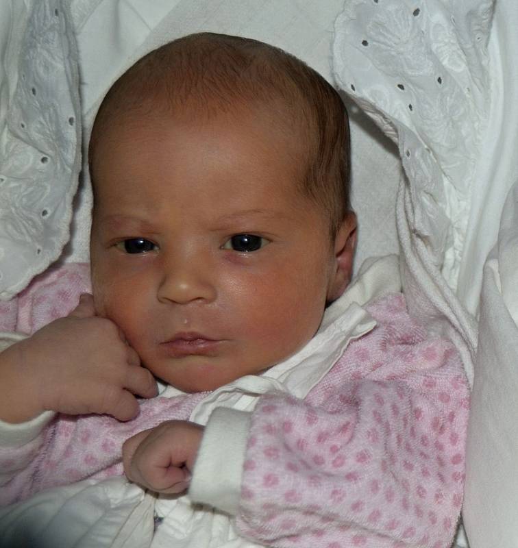 Charlotte Elizabeth Rajsiglová, 17.2.2017, Hodonín, 49 cm, 3020 g, čas: 8.24