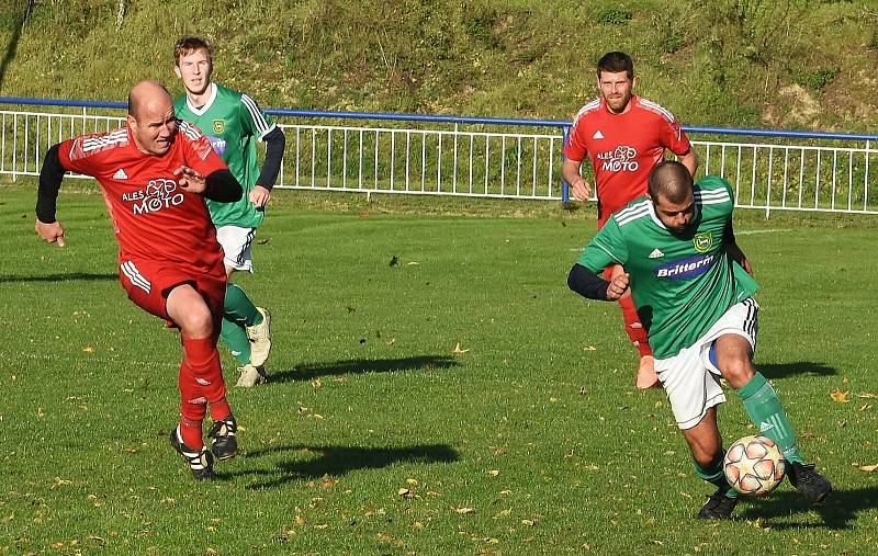 Fotbalisté Kozojídek (v zeleném) vyhráli v Moravské Nové Vsi 4:2.