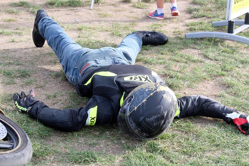 Pasohlávecký autokemp Merkur obsadili od čtvrtka do neděle motorkáři. Konal se tam odložený Euro Bike Fest.