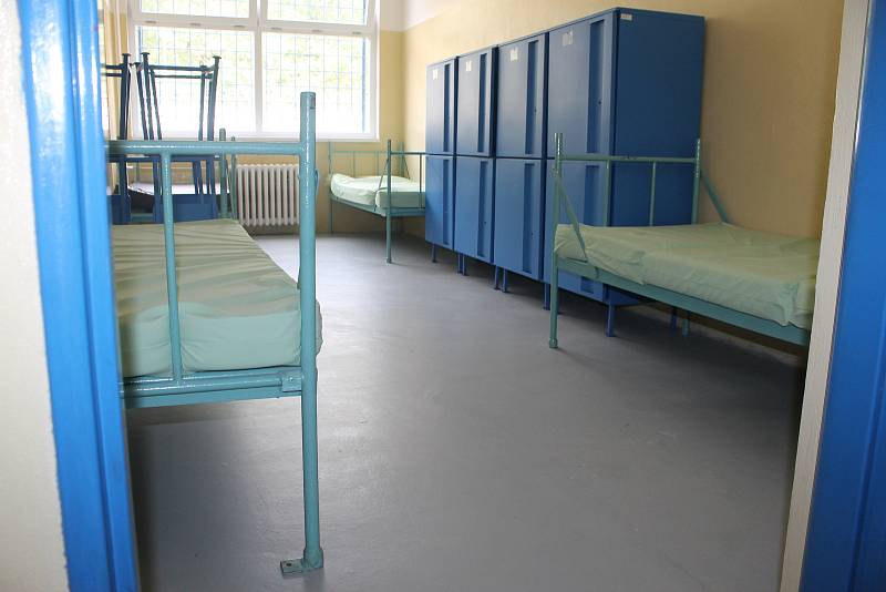 Oficiálního otevření se dočkala v pátek věznice v břeclavské městské části Poštorná. Pojme až dvě stě vězňů.